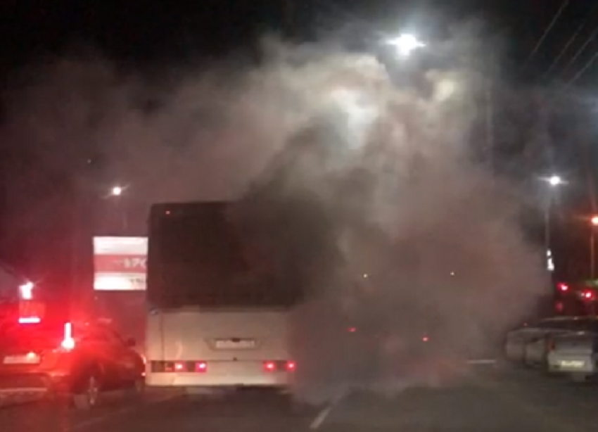 Рейсовый автобус испортил воздух в Новороссийске
