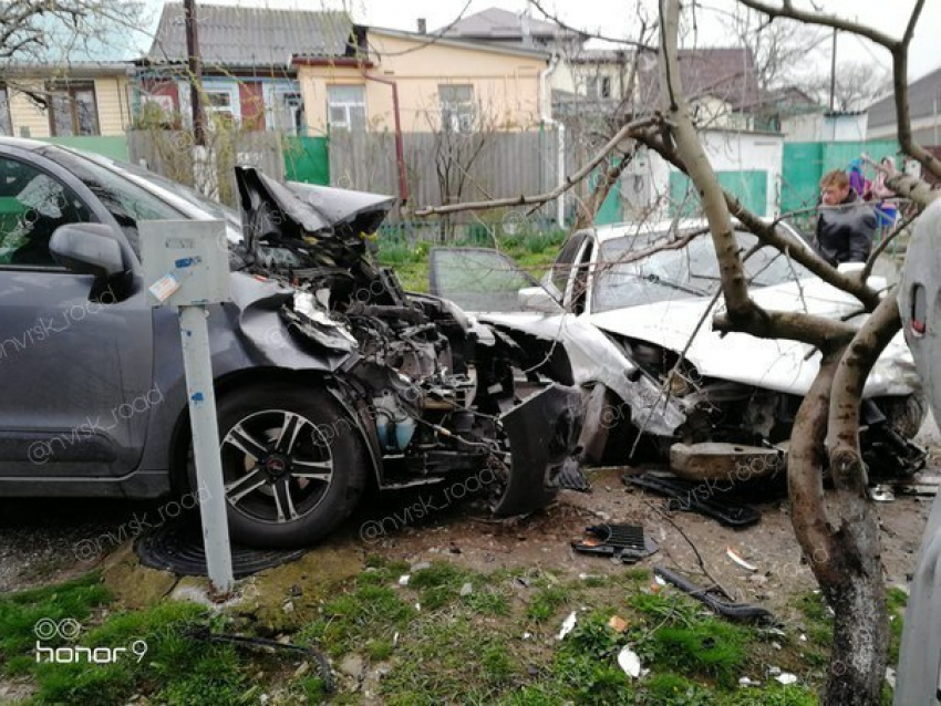 Четыре автомобиля раскурочило в результате ДТП на окраине Новороссийска