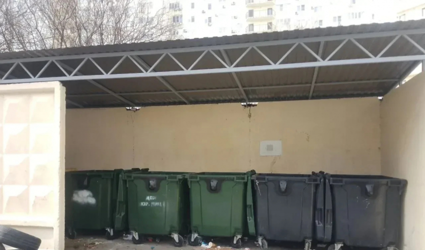 Вот почему не стоит парковать автомобили у контейнерных площадок в Новороссийске