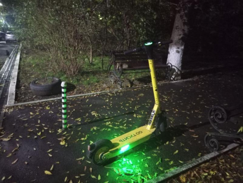 "Видать совсем не нужен стал» - житель Новороссийска высказался о брошенном самокате 
