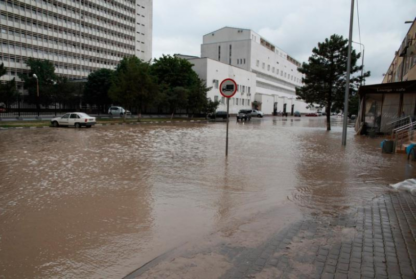 10 лет со дня катаклизма: какие самые страшные потопы переживал Новороссийск