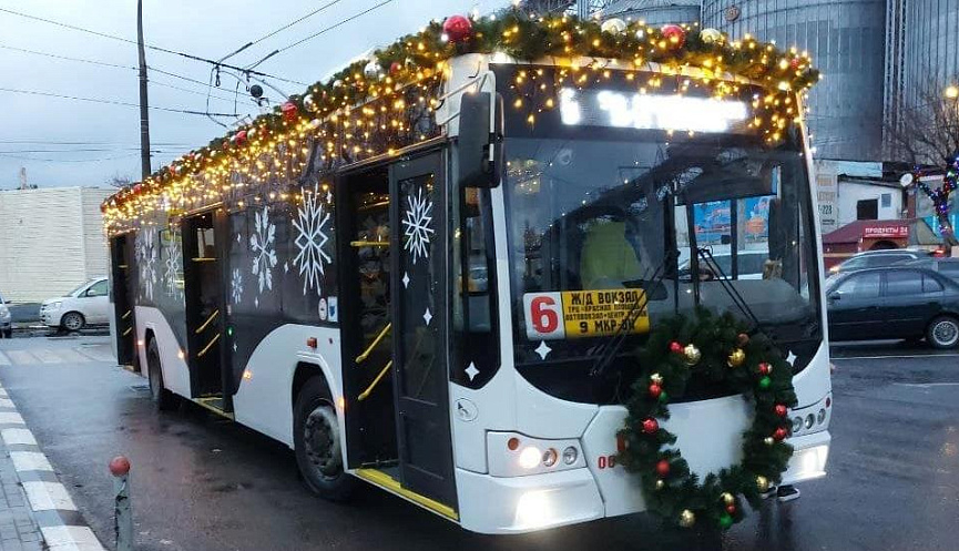 Доехать в гости в новогоднюю ночь новороссийцы смогут на общественном транспорте
