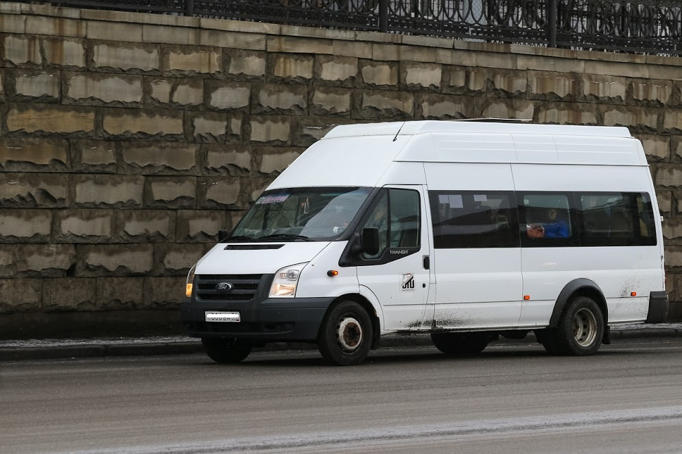 «Ну чего я вас одну повезу?» - водитель маршрутки в Новороссийске не хотел ехать из-за одного пассажира