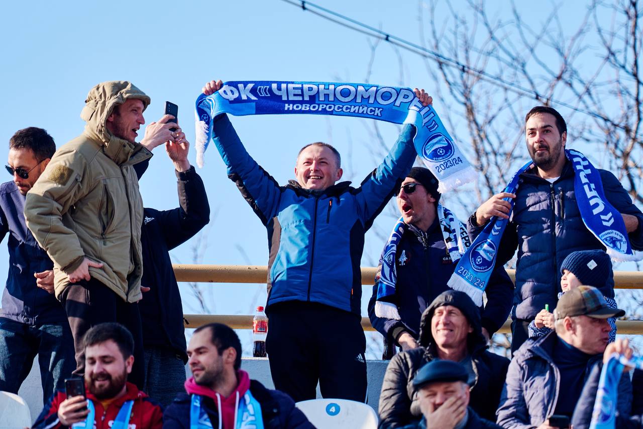 В воскресенье «Черноморец» встретится с «Кубанью»: новороссийских  болельщиков попросили вести себя культурно