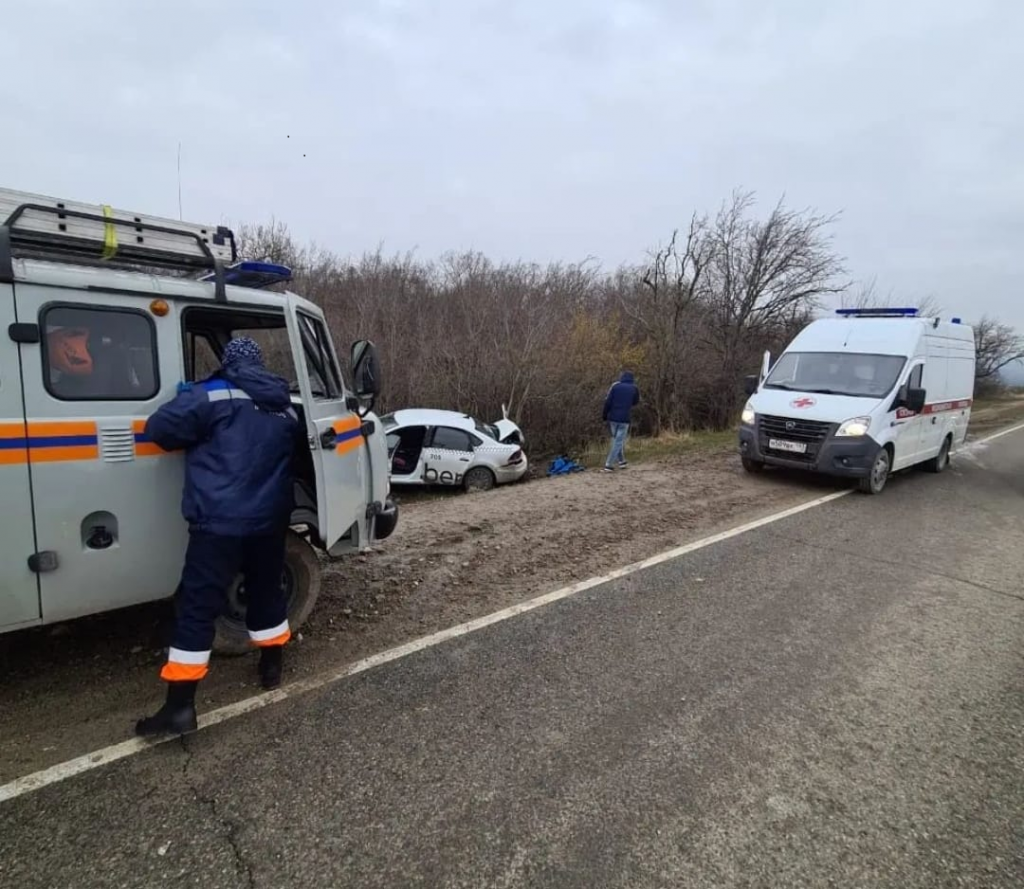 Происшествия новороссийск сегодня последние свежие. ДТП под Новороссийском 10 марта 2022.